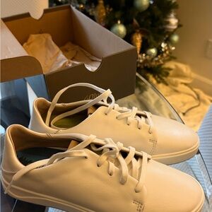 OluKai Women’s White Leather Golf Sneakers